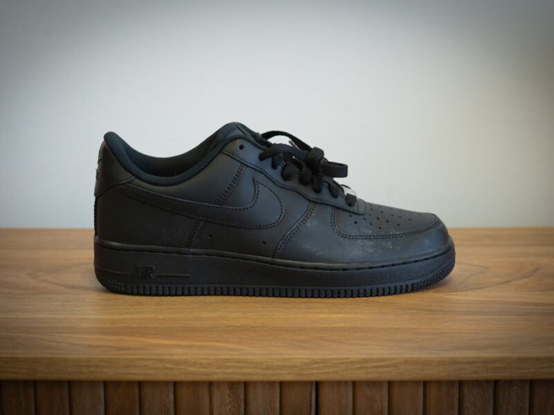af1 triple black air force one triple black