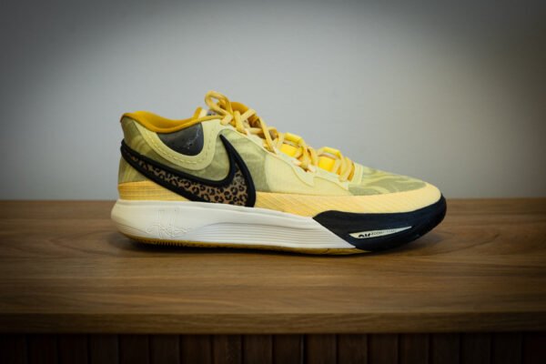 kyrie 8