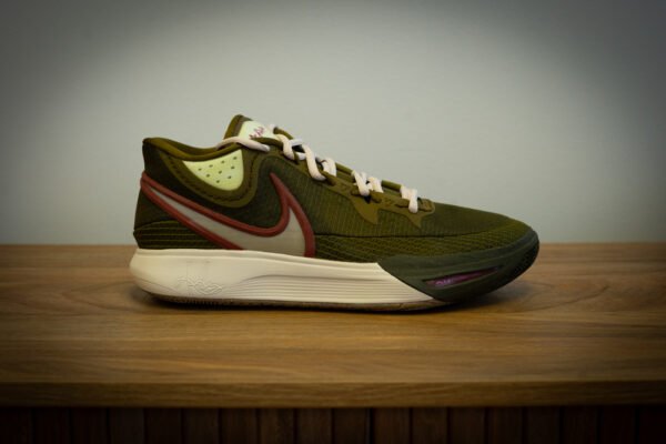 kyrie n7 kyrie 8/N7