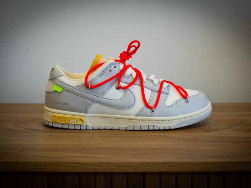 Nike dunk low off white lot 6